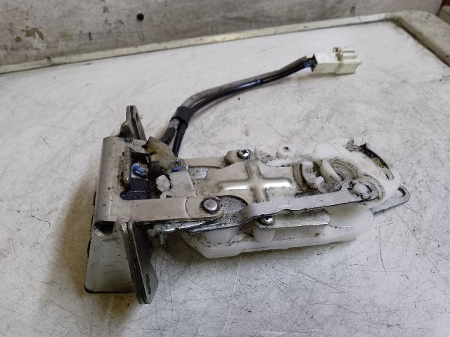 bontott DAIHATSU SIRION Csomagtérajtó Zárszerkezet