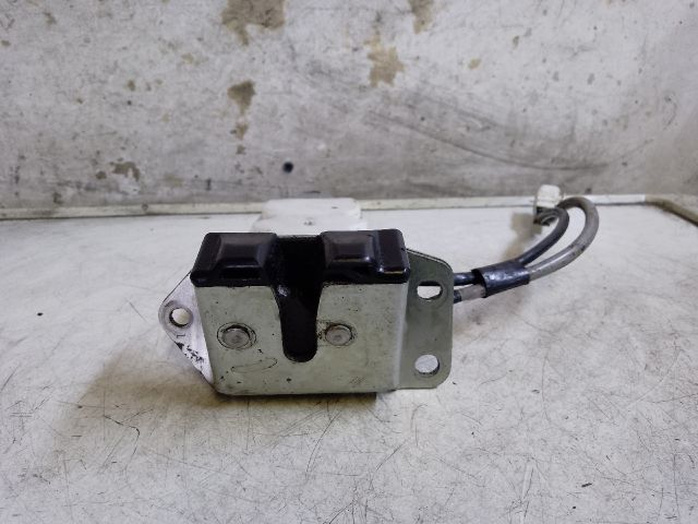 bontott DAIHATSU SIRION Csomagtérajtó Zárszerkezet