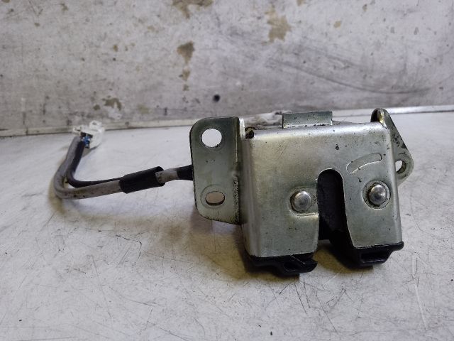 bontott DAIHATSU SIRION Csomagtérajtó Zárszerkezet