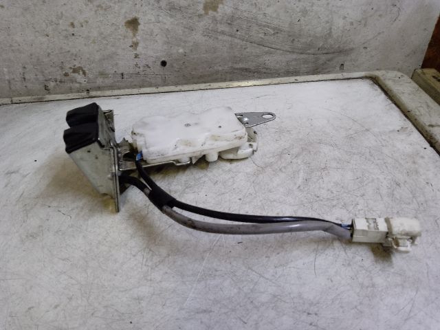 bontott DAIHATSU SIRION Csomagtérajtó Zárszerkezet