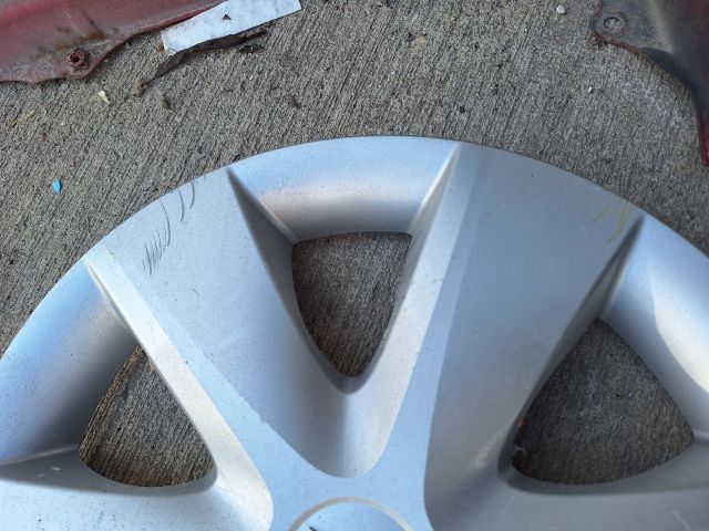 bontott DAIHATSU SIRION Dísztárcsa (1 db)