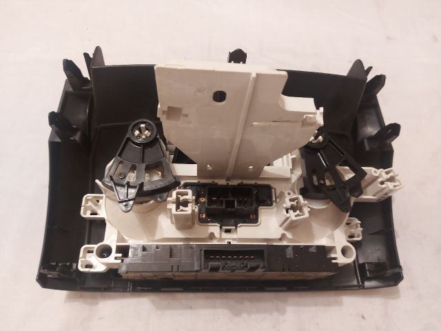 bontott DAIHATSU SIRION Fűtéskapcsoló (Nem klímás)