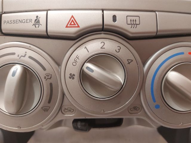 bontott DAIHATSU SIRION Fűtéskapcsoló (Nem klímás)