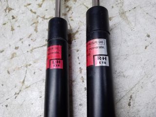 bontott DAIHATSU SIRION Gázrugós Kitámasztó Teleszkóp Pár Csomagtérajtó