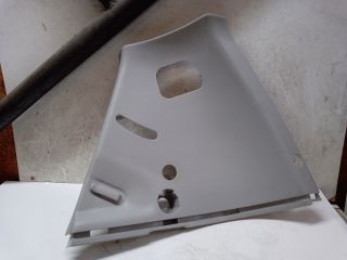 bontott DAIHATSU SIRION Jobb C Oszlop Burkolat