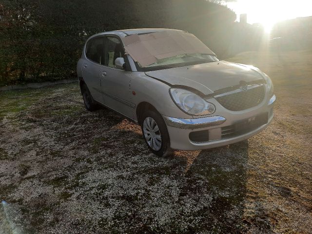 bontott DAIHATSU SIRION Jobb első Ajtó (Üres lemez)