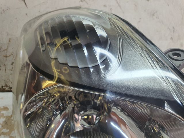 bontott DAIHATSU SIRION Jobb Fényszóró