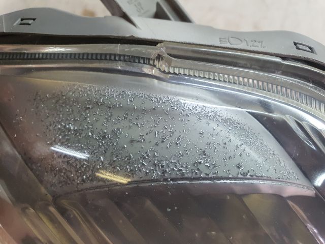 bontott DAIHATSU SIRION Jobb Fényszóró