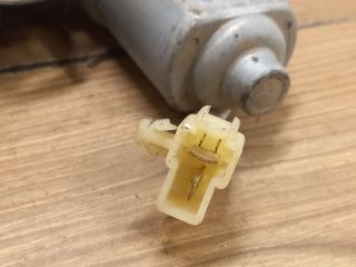 bontott DAIHATSU SIRION Jobb hátsó Ablakemelő Szerkezet (Elektromos)