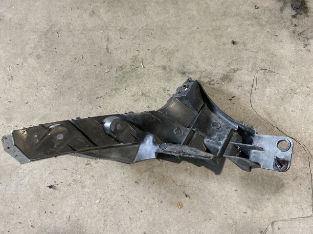 bontott DAIHATSU SIRION Jobb hátsó Oldal Lökhárító Tartó (Műanyag)