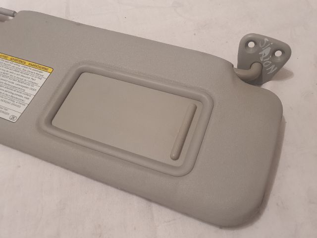 bontott DAIHATSU SIRION Jobb Napellenző