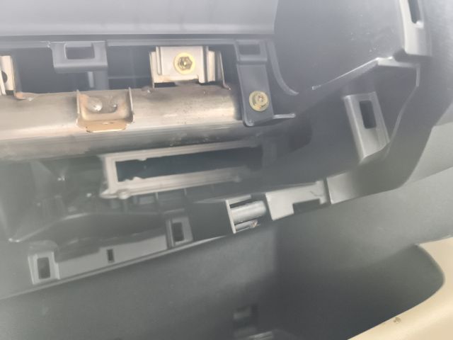 bontott DAIHATSU SIRION Pollenszűrő Ház