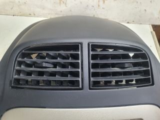 bontott DAIHATSU SIRION Rádió / CD Keret