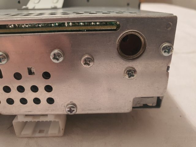 bontott DAIHATSU SIRION Rádió / CD