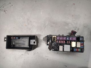 bontott DAIHATSU TERIOS Biztosítéktábla Motortér