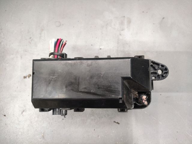 bontott DAIHATSU TERIOS Biztosítéktábla Motortér