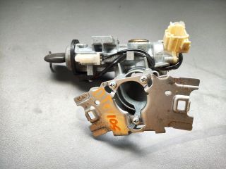 bontott DAIHATSU TERIOS Gyújtáskapcsoló Házzal