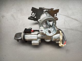 bontott DAIHATSU TERIOS Gyújtáskapcsoló Házzal