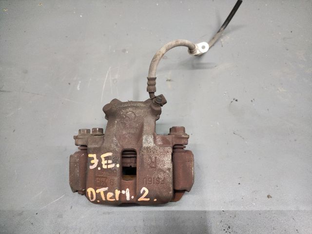 bontott DAIHATSU TERIOS Jobb első Féknyereg Munkahengerrel