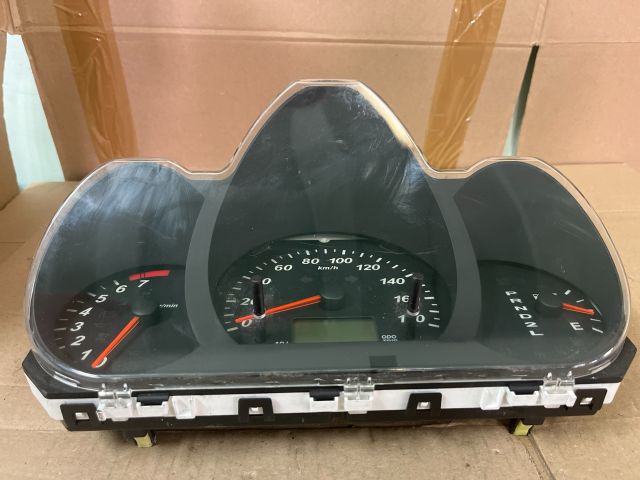 bontott DAIHATSU TERIOS Kilométeróra