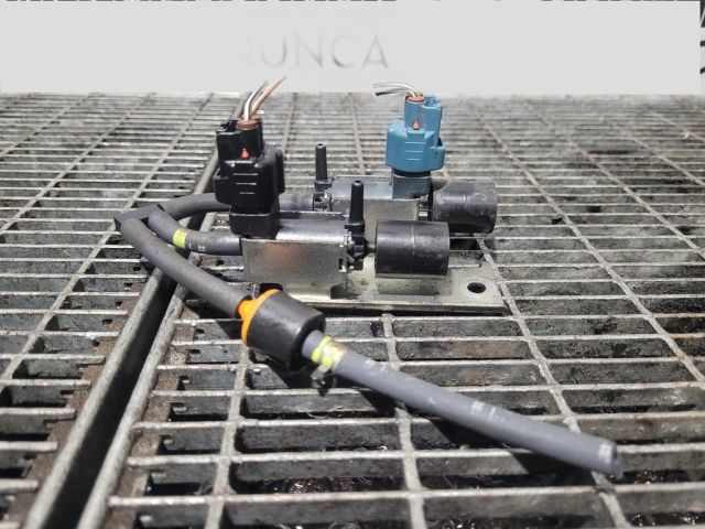 bontott DAIHATSU TERIOS Lefújószelep