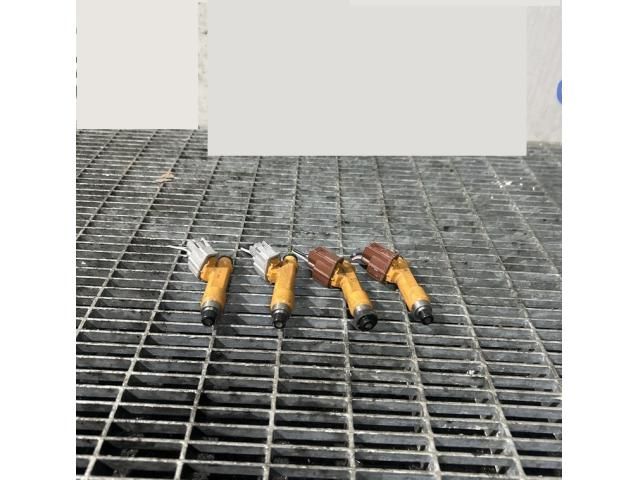 bontott DAIHATSU TERIOS Porlasztó (1 db)