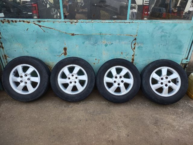 bontott DAIHATSU TERIOS Alufelni Szett Gumival