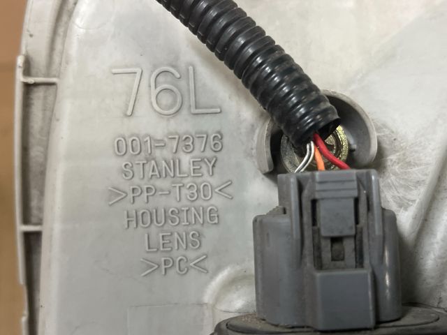 bontott DAIHATSU TERIOS Bal Fényszóró