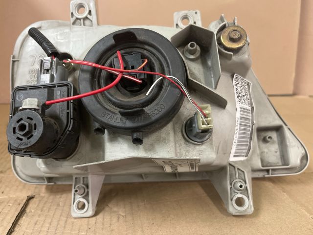 bontott DAIHATSU TERIOS Bal Fényszóró