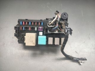 bontott DAIHATSU TERIOS Biztosítéktábla Utastér