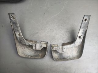 bontott DAIHATSU TERIOS Első Sárvédő Gumi Pár