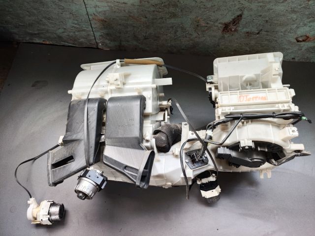 bontott DAIHATSU TERIOS Fűtés Box