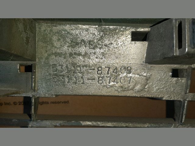 bontott DAIHATSU TERIOS Hűtőrács