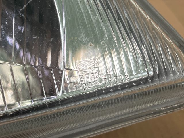 bontott DAIHATSU TERIOS Jobb Fényszóró