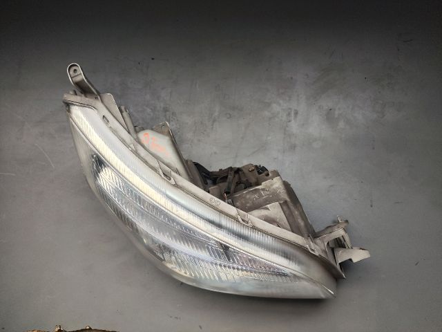 bontott DAIHATSU TERIOS Jobb Fényszóró