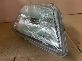 bontott DAIHATSU TERIOS Jobb Fényszóró