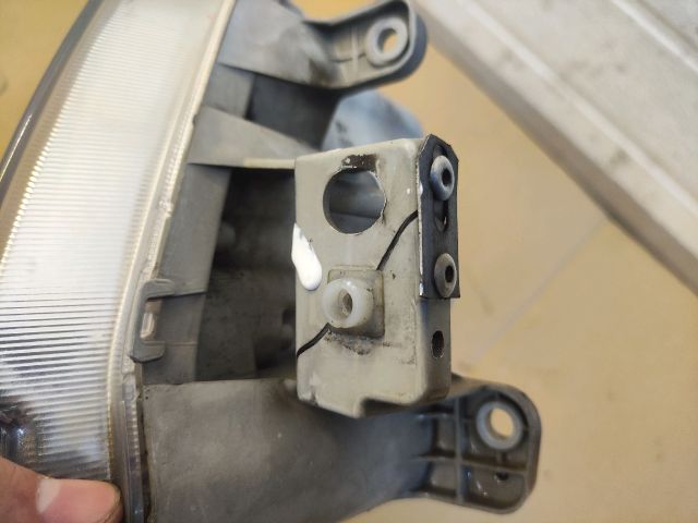 bontott DAIHATSU TERIOS Jobb Fényszóró