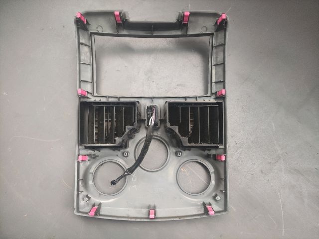 bontott DAIHATSU TERIOS Középső Szellőző