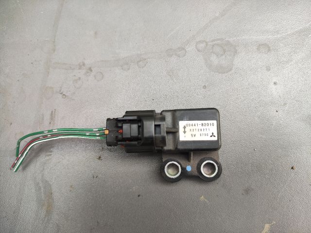 bontott DAIHATSU TERIOS Központi Ütközés Érzékelő