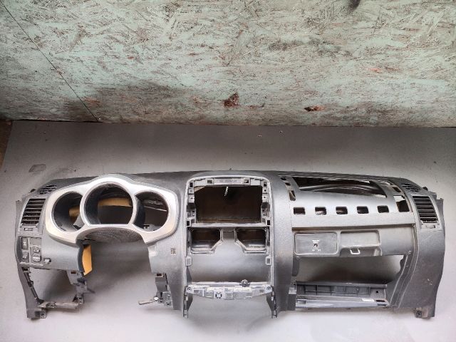 bontott DAIHATSU TERIOS Műszerfal Héj