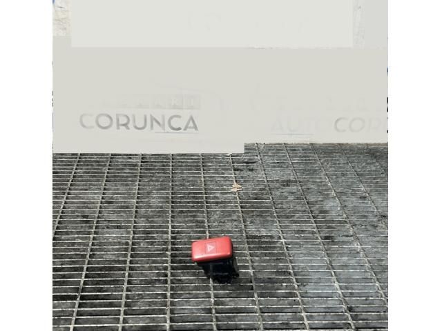 bontott DAIHATSU TERIOS Vészvillogó Kapcsoló