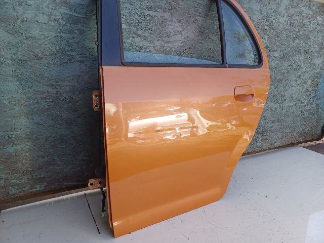 bontott DAIHATSU TREVIS Bal hátsó Ajtó (Részeivel)