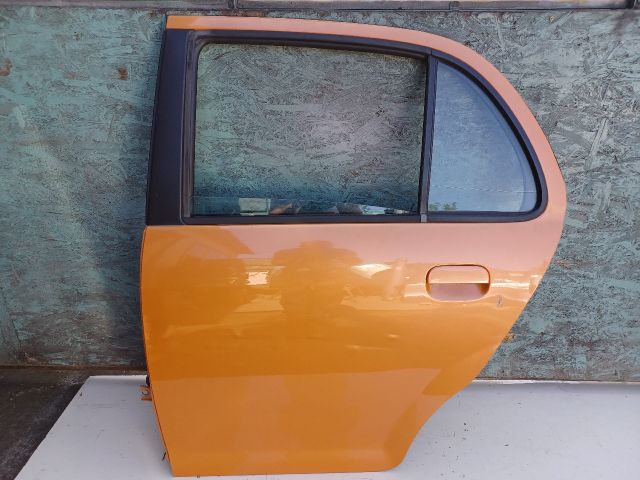 bontott DAIHATSU TREVIS Bal hátsó Ajtó (Részeivel)