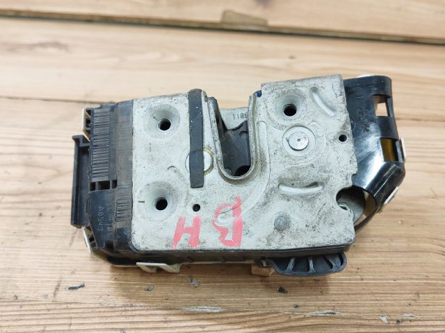 bontott DODGE CALIBER Bal hátsó Ajtózár