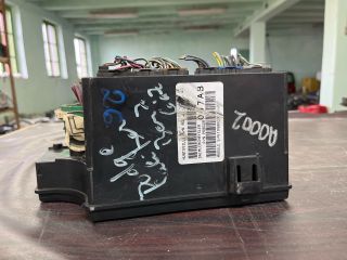 bontott DODGE CALIBER Biztosítéktábla Utastér