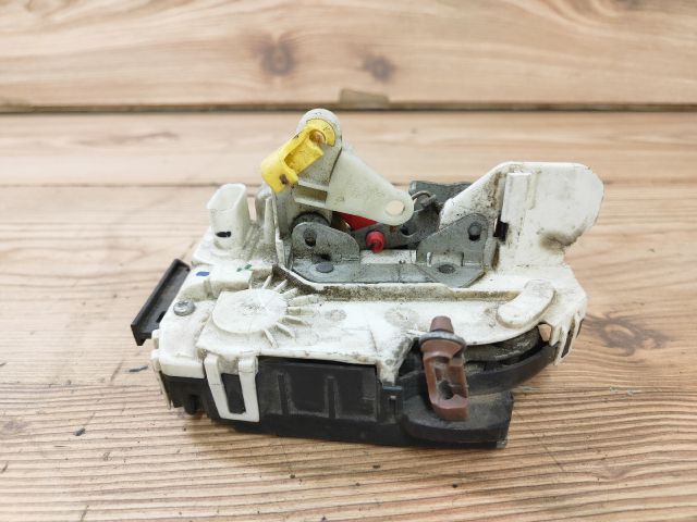 bontott DODGE CALIBER Jobb első Ajtózár