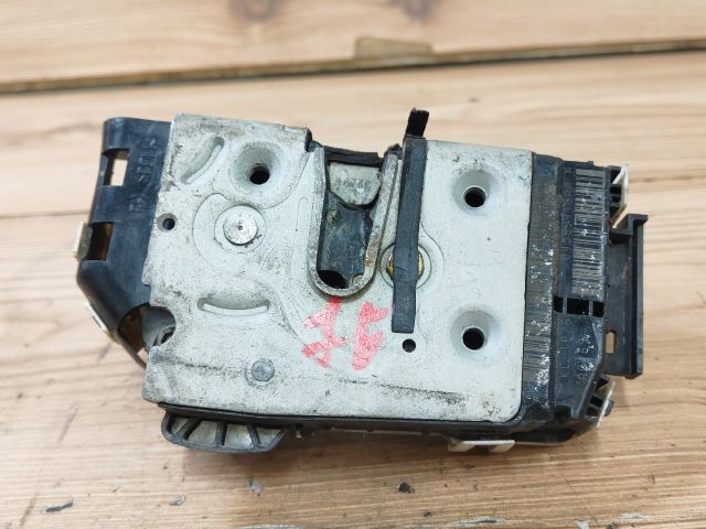 bontott DODGE CALIBER Jobb első Ajtózár