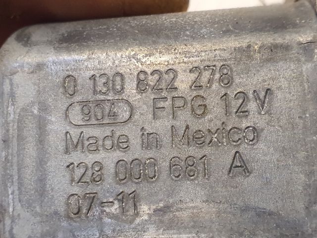 bontott DODGE CALIBER Jobb hátsó Ablakemelő Motor