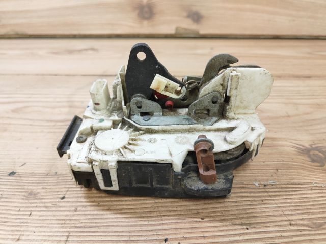 bontott DODGE CALIBER Jobb hátsó Ajtózár