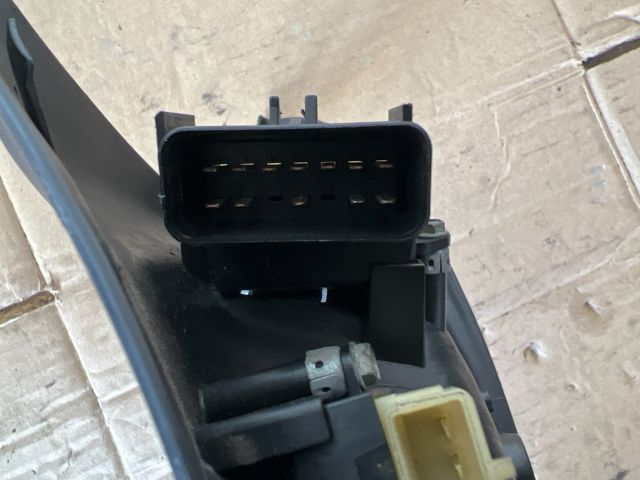 bontott DODGE CARAVAN Bal első Ablakemelő Kapcsoló